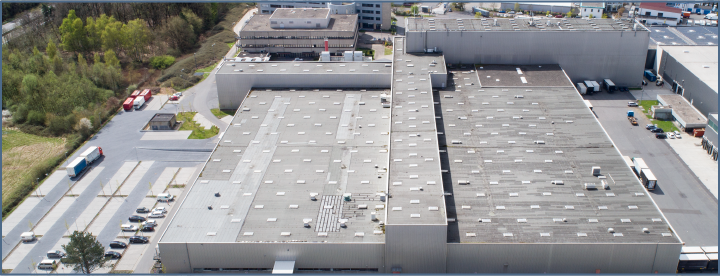 Toit de bâtiment commercial